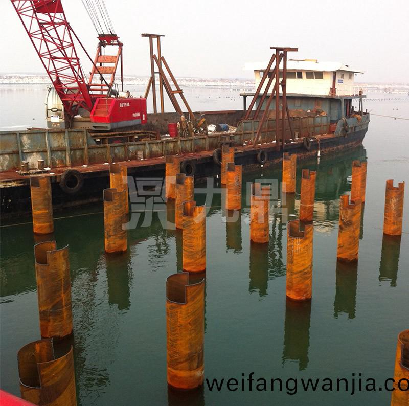 中(zhong)交三(san)航威(wei)海青榮城際公路(lu)雙島(dao)港(gang)特大(da)橋鋼平(ping)檯(tai)