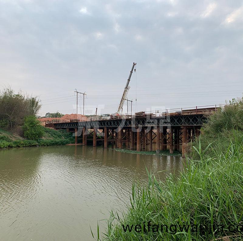 貝(bei)雷(lei)橋(qiao)連接后(hou)加固(gu)延(yan)長使用(yong)夀命(ming)